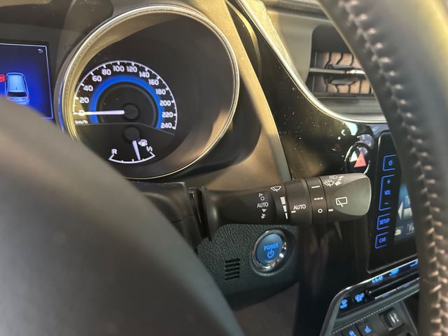 Toyota Auris Touring Sports Hybrid Free Style