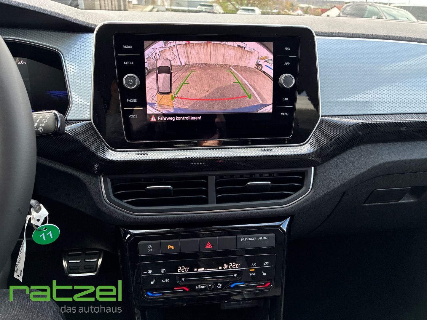 Fahrzeugabbildung Volkswagen T-Cross ENERGY 1.0 TSI DSG NAVI+AHK+Kamera+LED