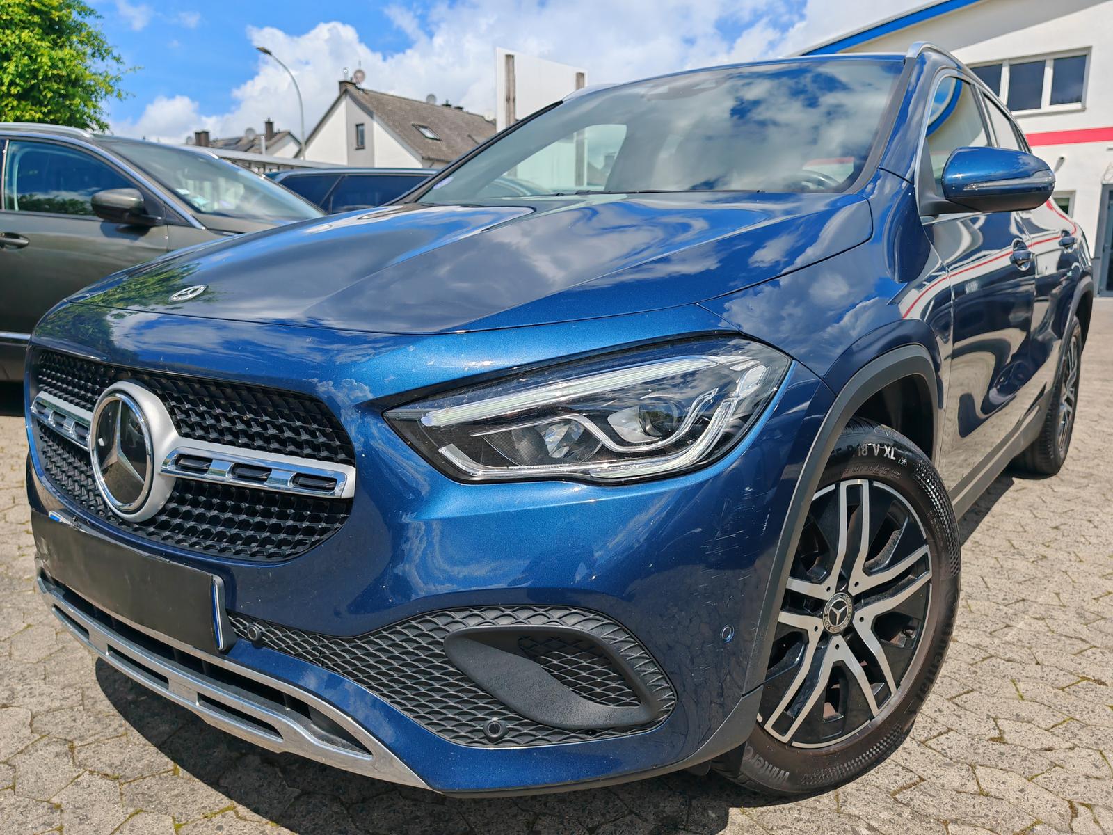 Mercedes-Benz GLA 200 PROGRESSIVE DISTR+ E-HECK KAMERA #86928