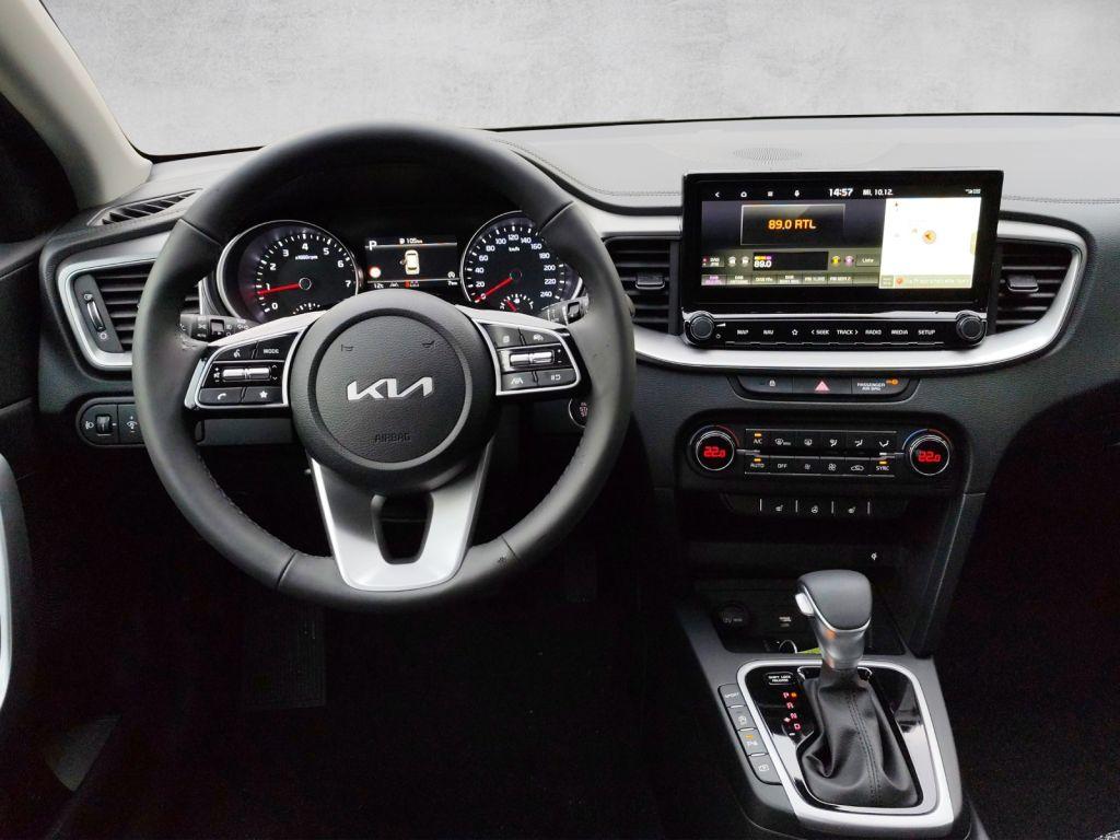 Kia Ceed SW 1.5 AT  Spirit -S- LED