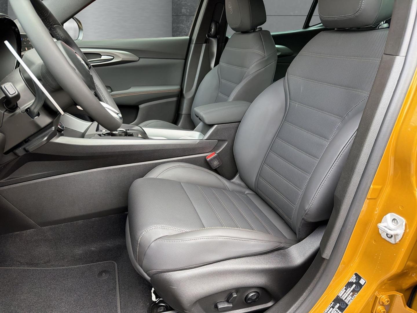 Alfa Romeo Tonale Ibrida VELOCE 128kW AT Tech-Paket Harman/