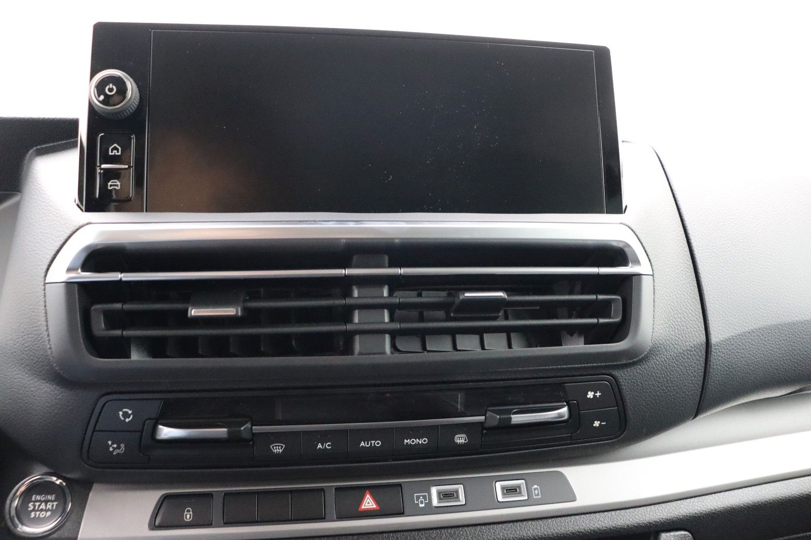 Fahrzeugabbildung Fiat Scudo L3 Multicab XL Diesel 180 AT