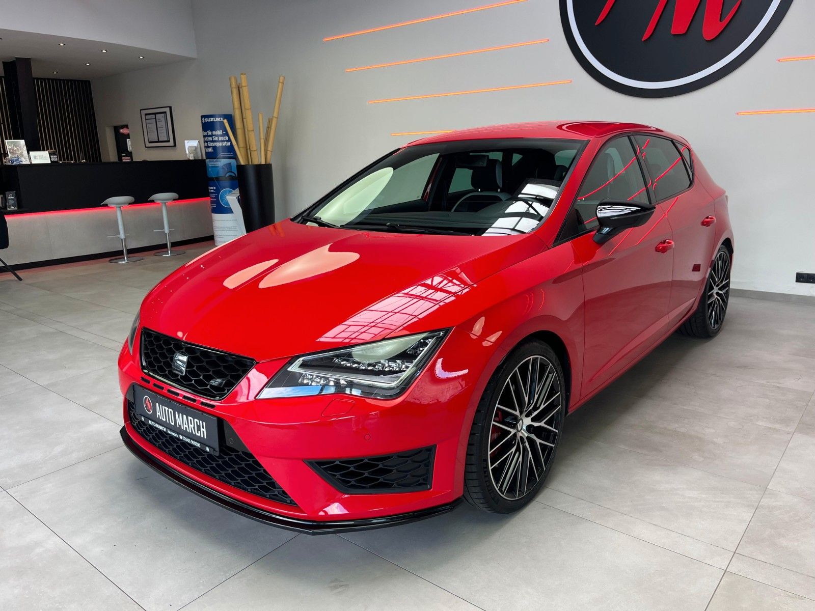 Fahrzeugabbildung SEAT Leon Cupra 280*8xbereift*PDC*NAVI*Winter*Sound*