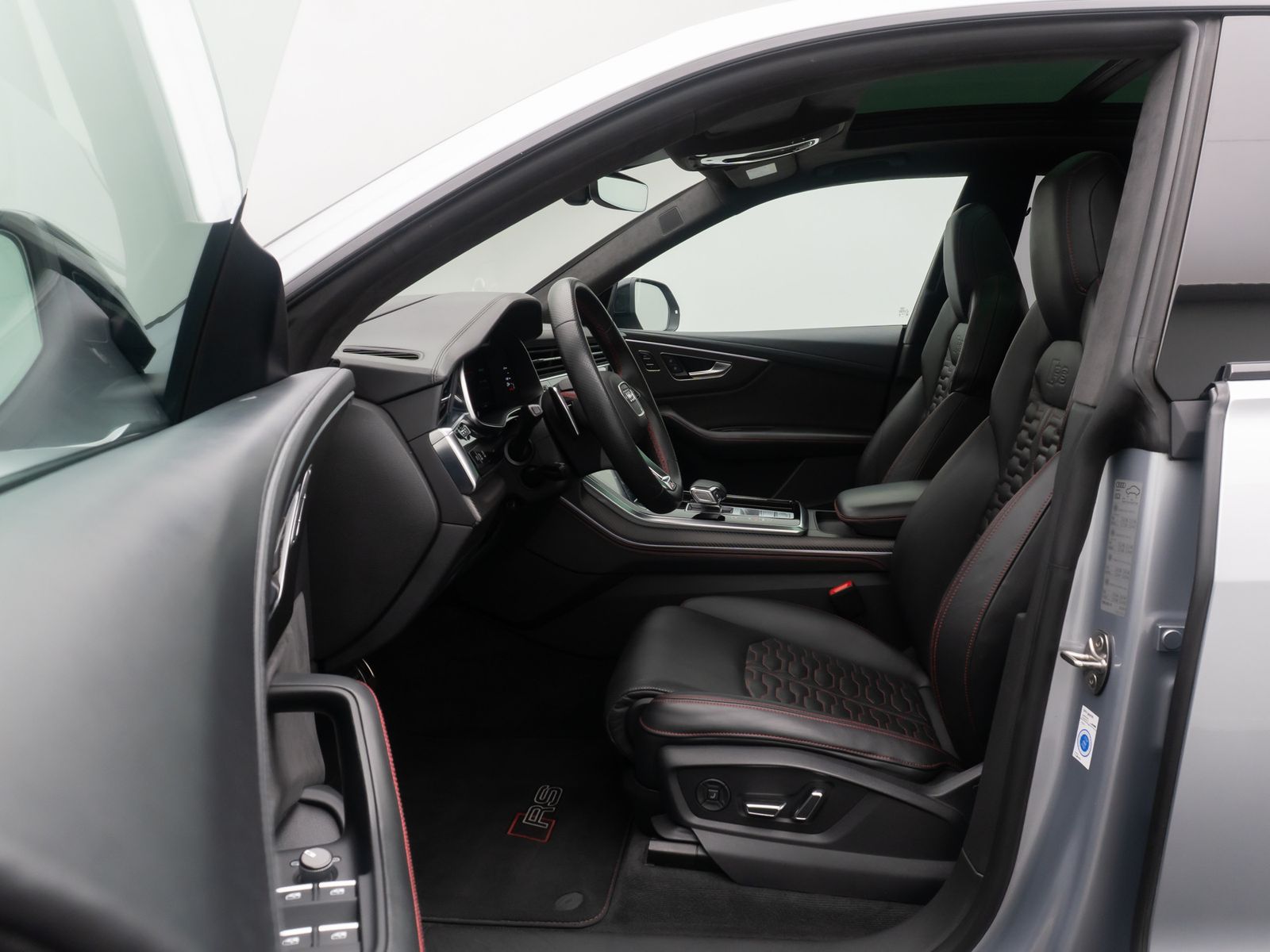 Fahrzeugabbildung Audi RSQ8 4.0 TFSI Panorama 360&deg; HUD B&O VOLL 23Zoll