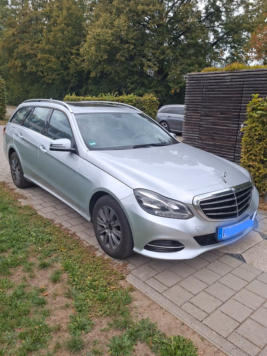 Mercedes-Benz E 220 d T-Model 9G Tronic