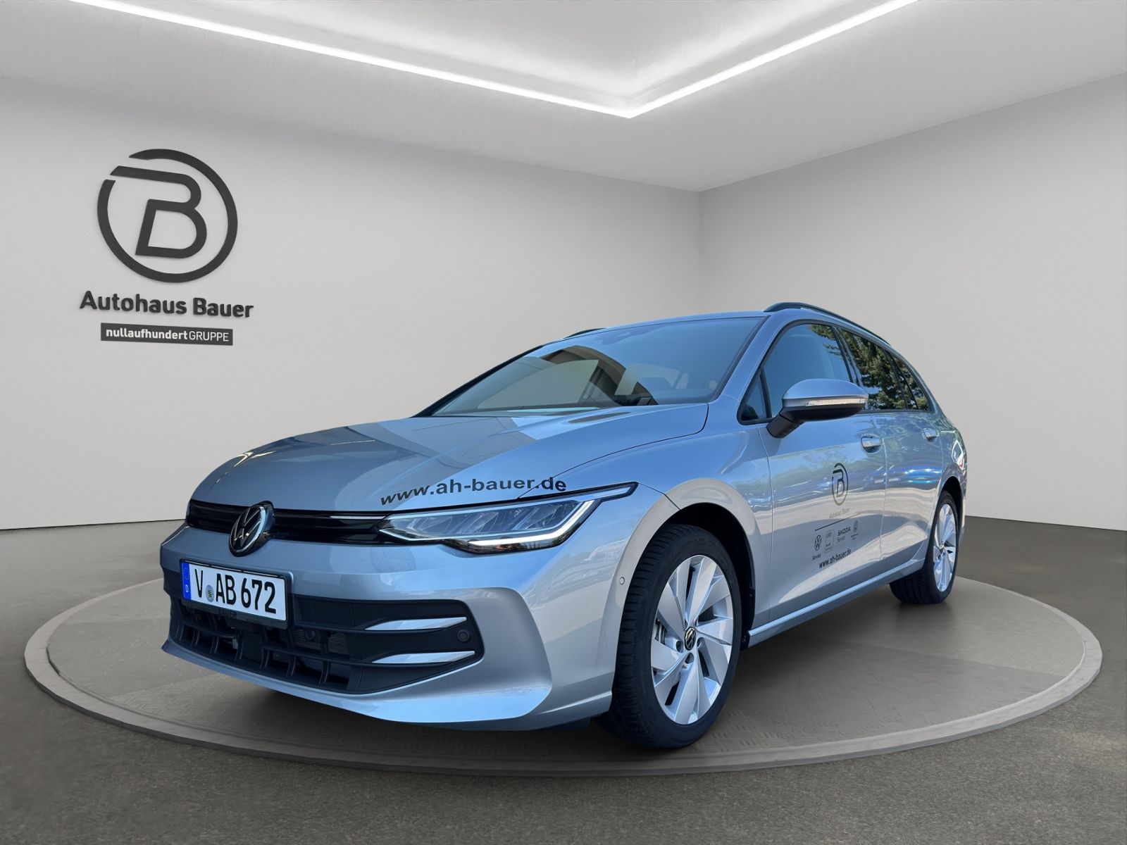 Volkswagen Golf VIII Variant 2.0TDI DSG Life AHK RfK ElKlap imagem 2