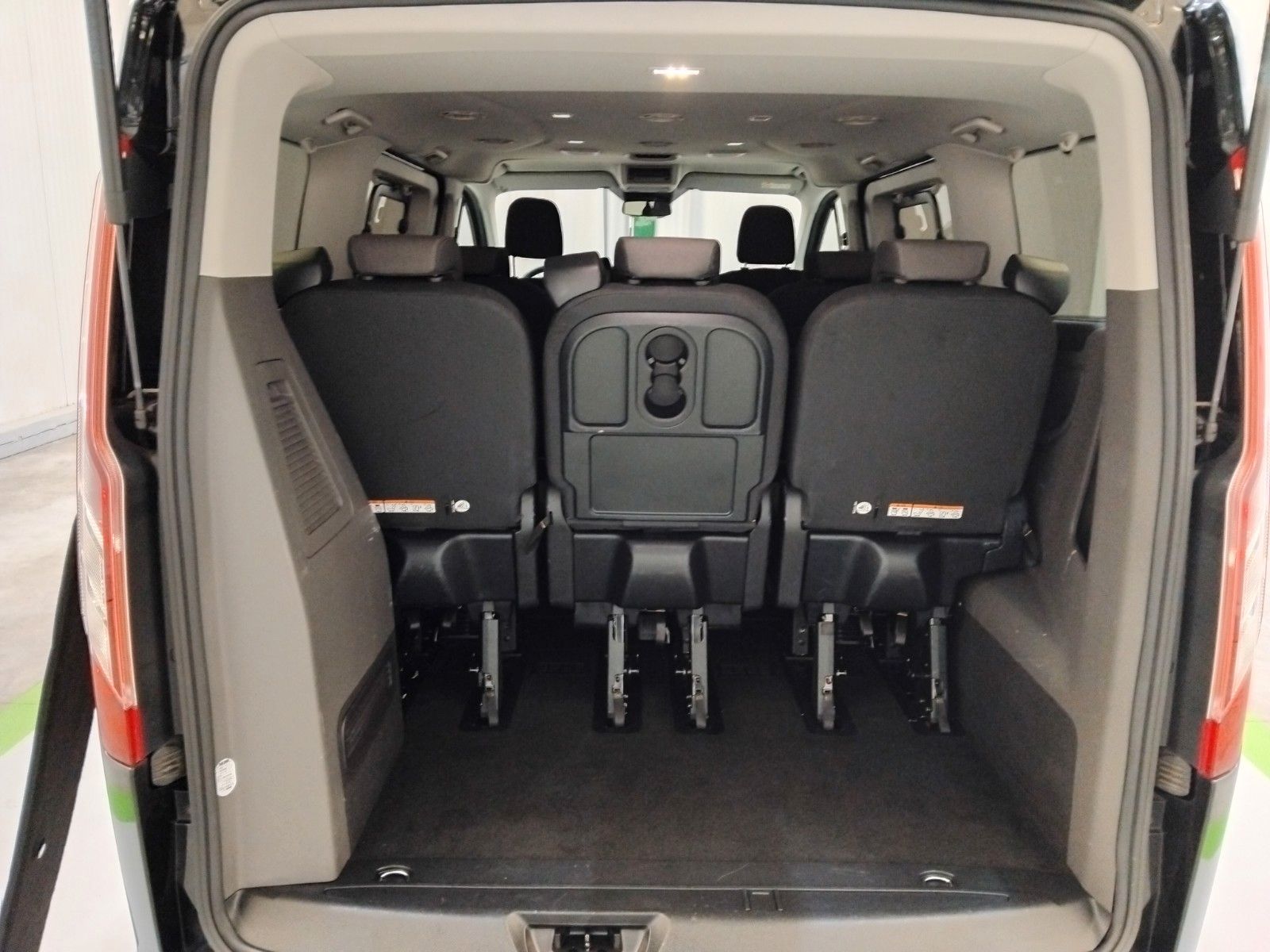 Ford Tourneo Custom (06/2026, Diesel)