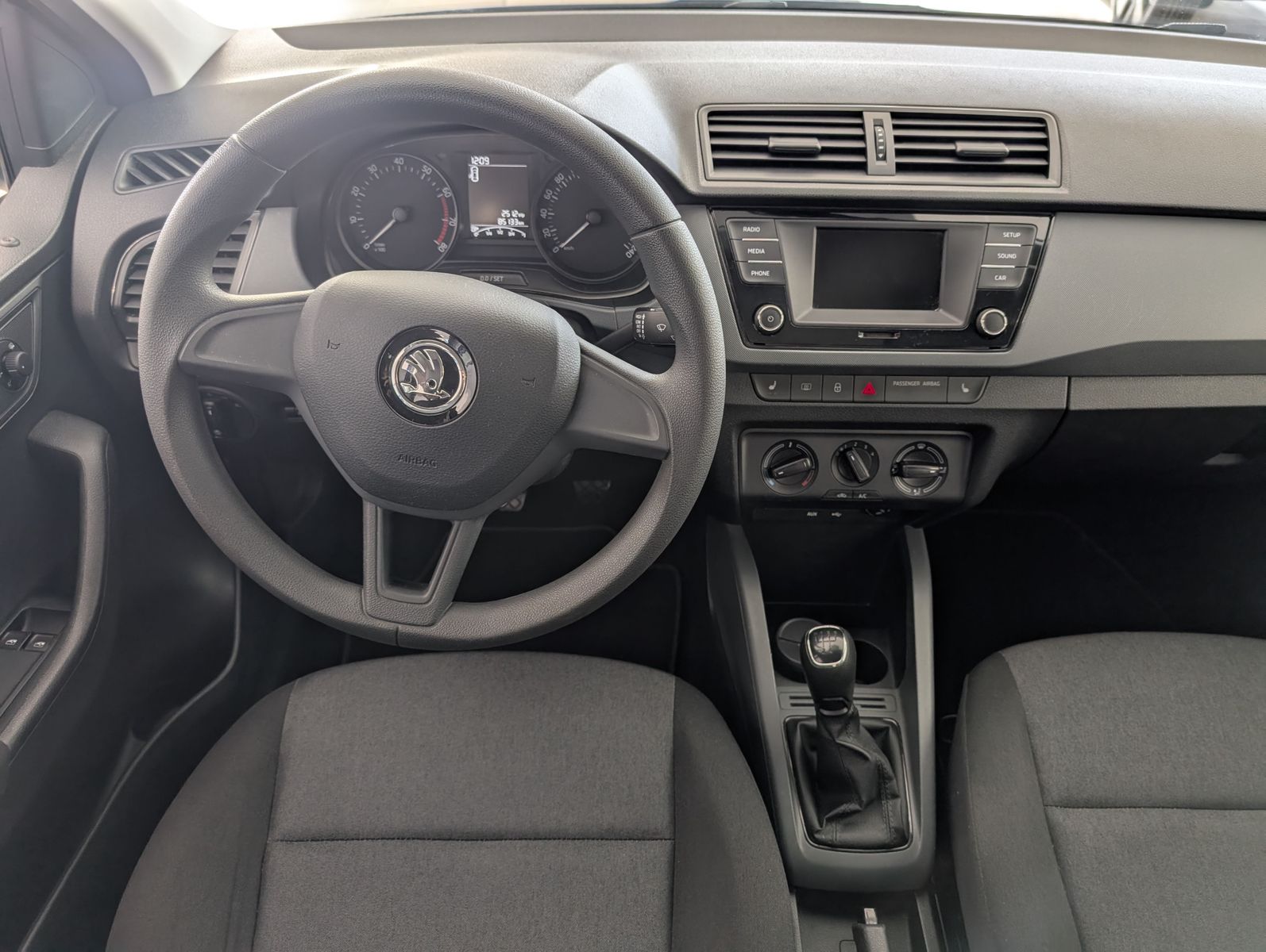 SKODA Fabia 1.0 Cool+ SHZ Bluetooth DAB – Bild 15