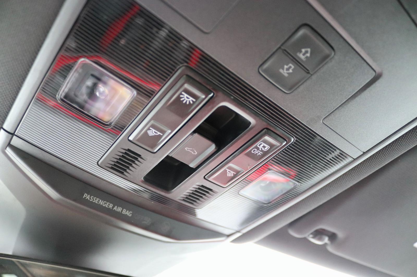 Volkswagen T-Roc R-Line Sport 4Motion Pano ACC Kamera Navi, миниатюра 29