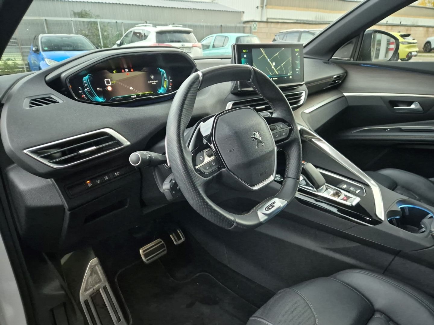 Fahrzeugabbildung Peugeot 3008 Hybrid 225 GT El. Panodach Navi Leder Digit