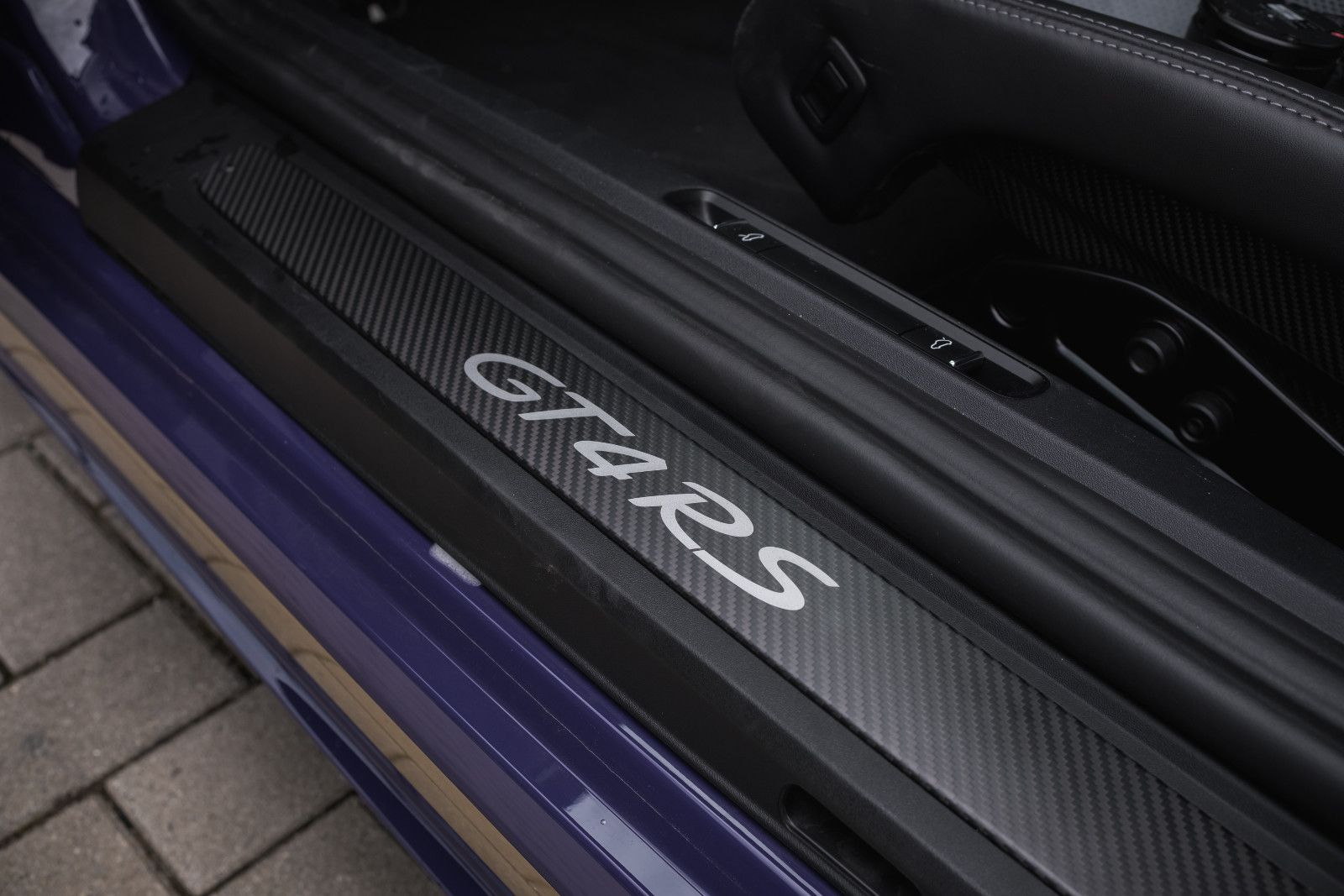 Fahrzeugabbildung Porsche 718 GT4 RS-PTS-Weissach-Lift-LED-Approved-90 L.