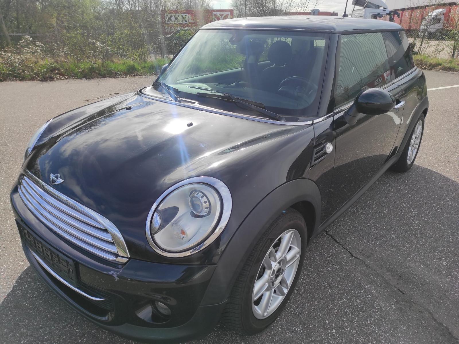 MINI Cooper D,Panorama,Navi,Xenon,PDC,Allw,Teil,Sport