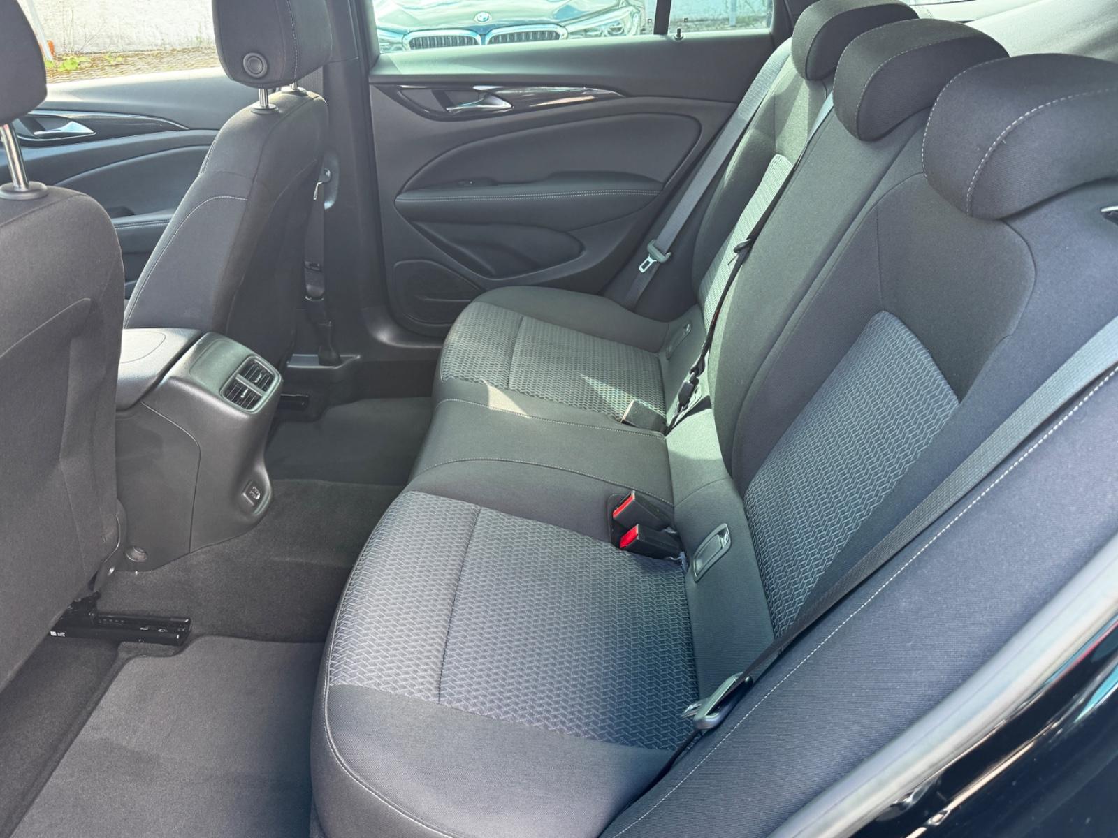 Opel Insignia B Sports Tourer Auto  R Kamera