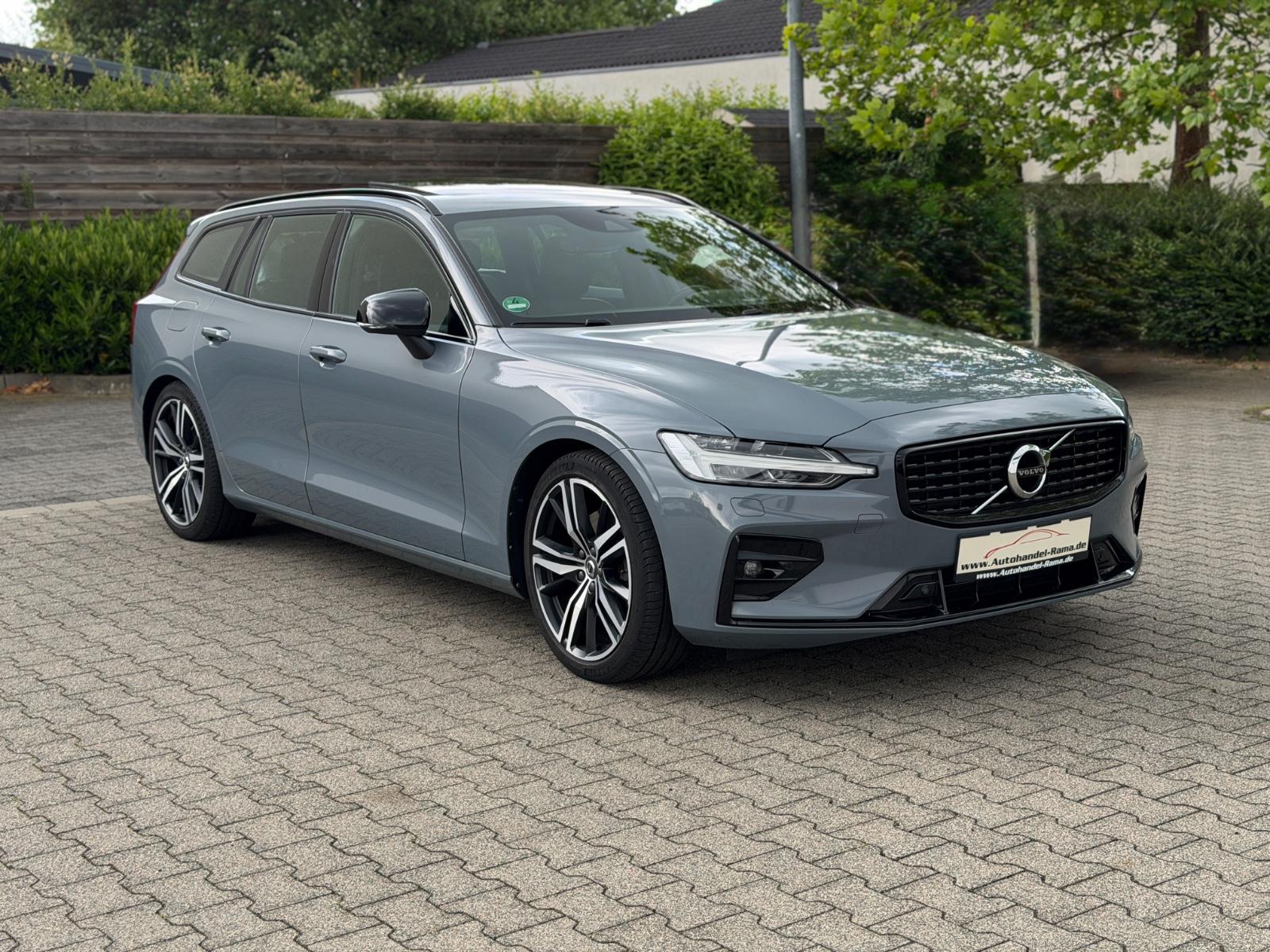 Volvo V60 Kombi Plus Dark Pano Leder Kamera TÜV NEU