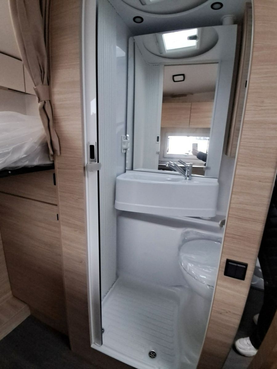 Fahrzeugabbildung Chausson Alkoven C514 First Line  Markise,Navi,RK,Solar