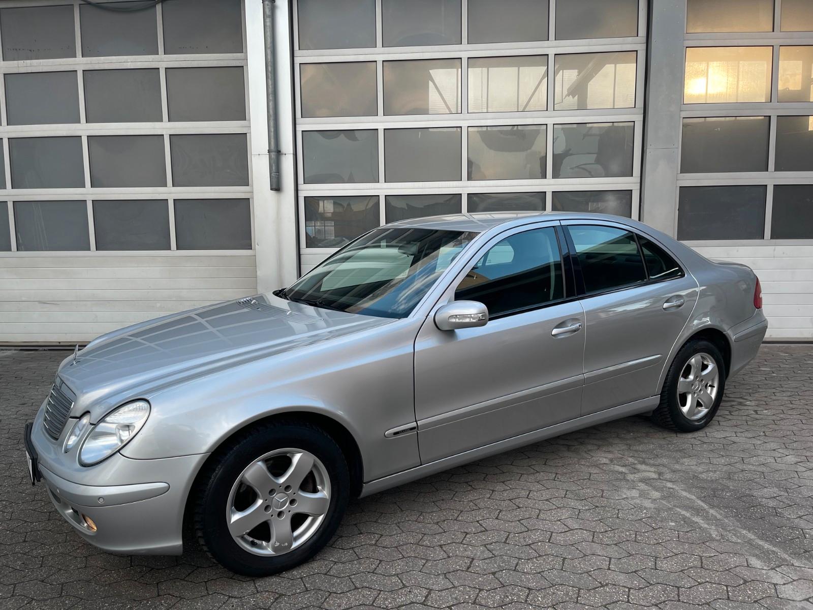 Mercedes-Benz E 200 Kompressor  Limousine +Steuerkette Neu*