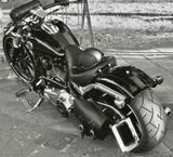 Harley-Davidson Breakout FXSB 1690 Softail Penzl top Zustand - Offers