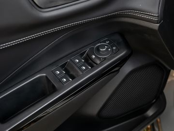 Ford Puma 1.0 Titanium Kamera Assistentpaket Navi LED