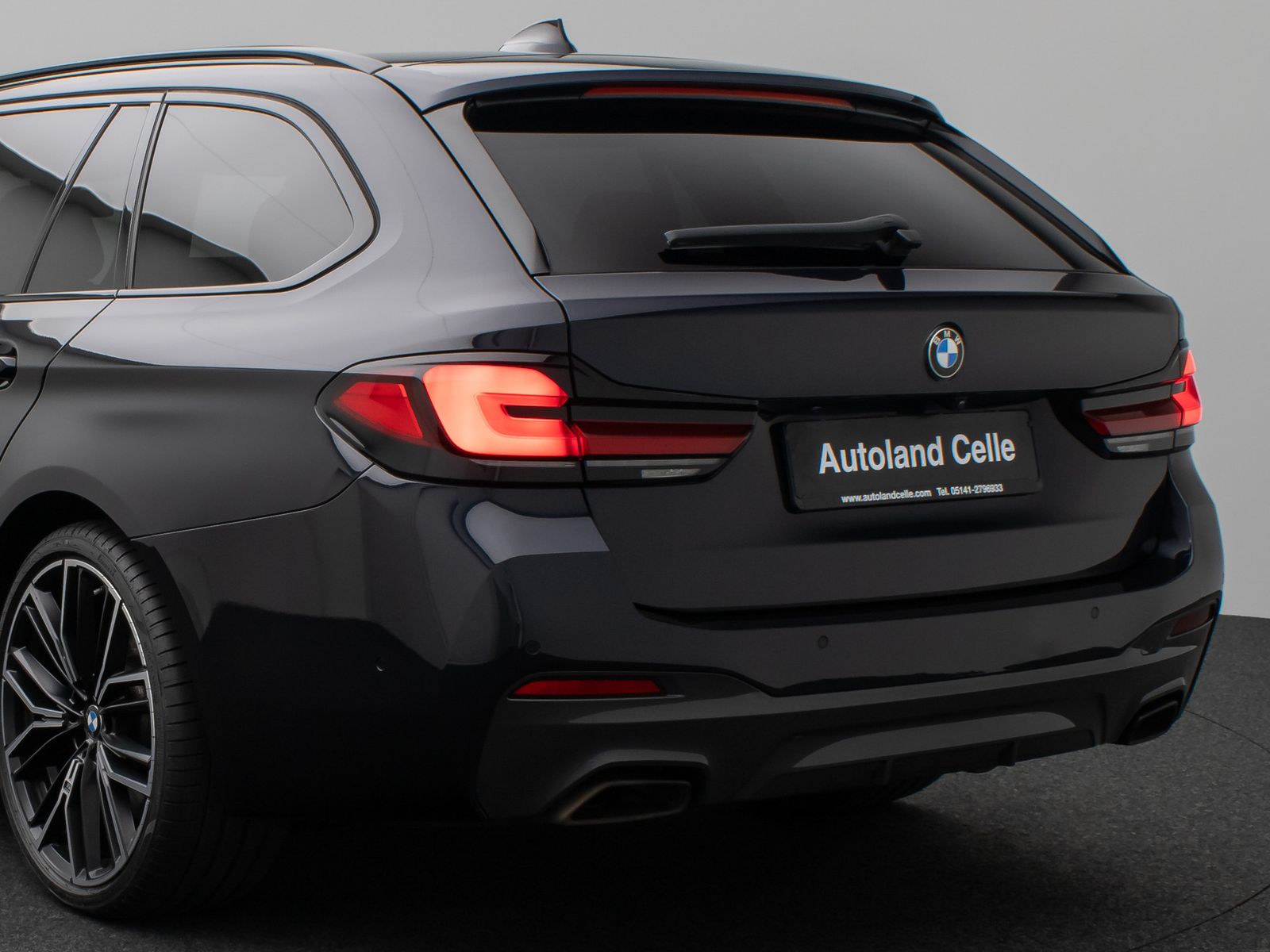 Fahrzeugabbildung BMW 530d  xD M Sport Kamera Laser HUD DAB H/K 20Zoll