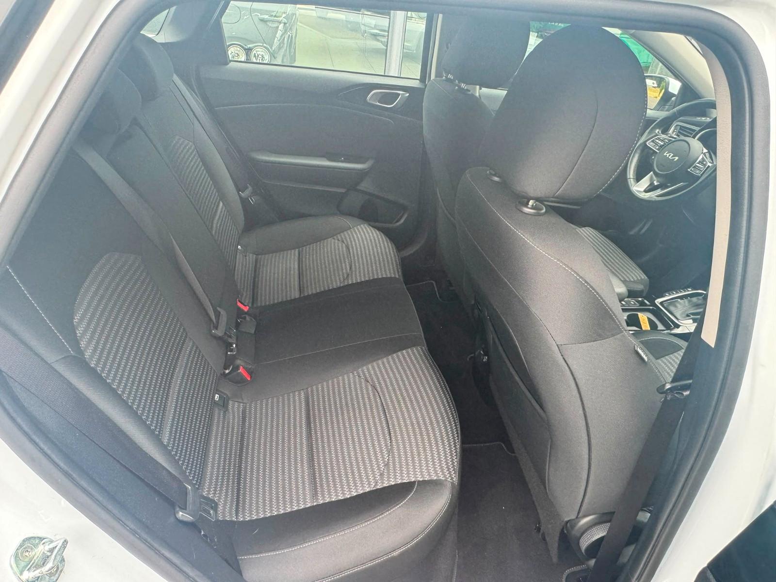 Kia Ceed Sportswagon Plug-in Hybrid Vision