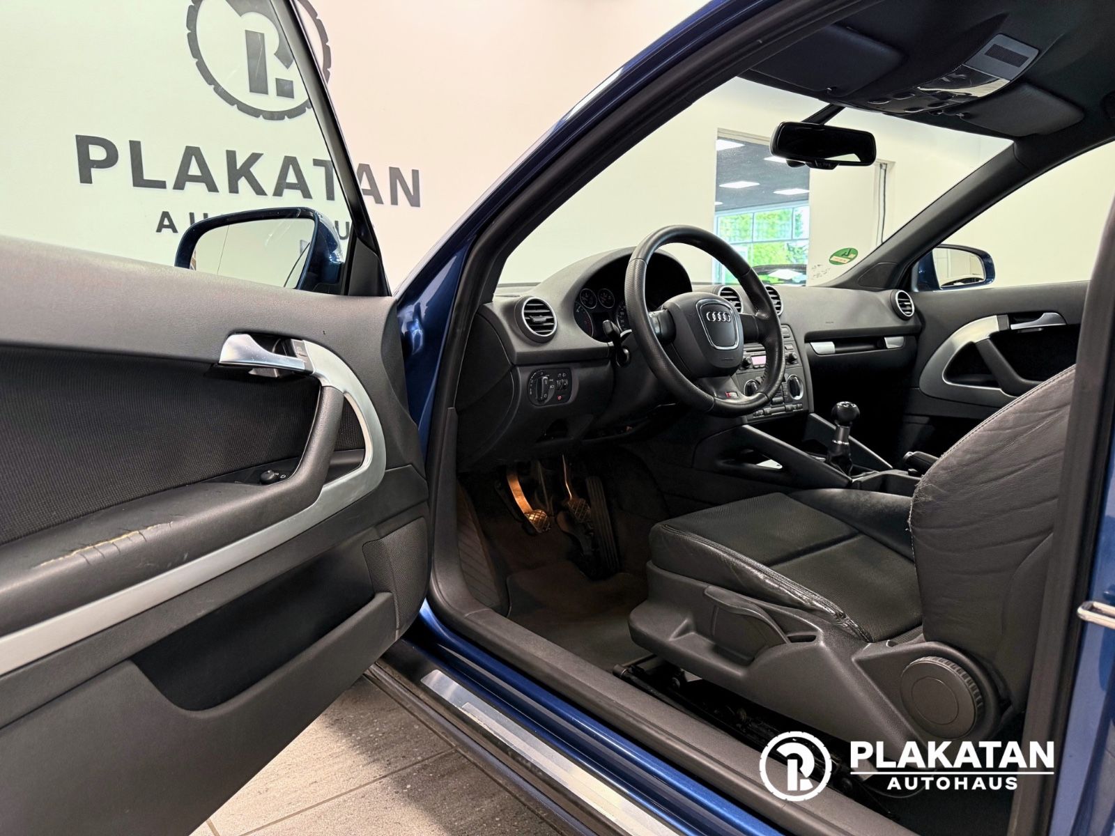 Fahrzeugabbildung Audi A3 1.9 TDI S line Sportpaket plus