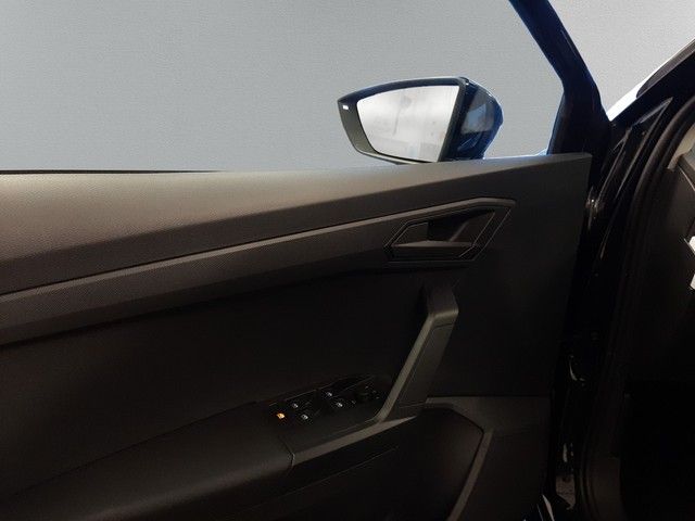 Fahrzeugabbildung Seat Ibiza Hola 1.0MPI LED PDC SHZ 15"Alu MFL 0,99%