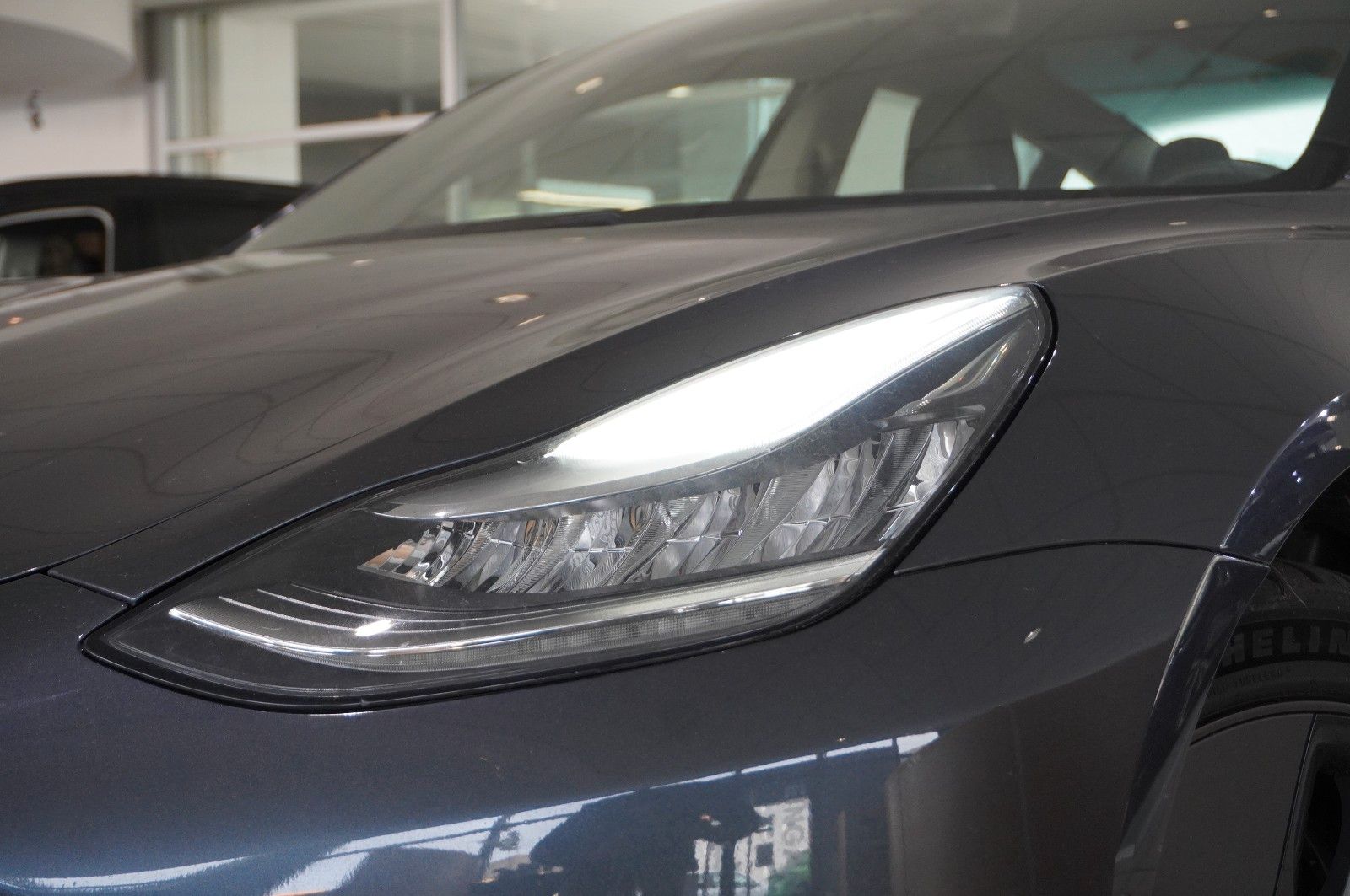 Fahrzeugabbildung Tesla Model 3 Standard Range Plus NAVI/KAMERA/AHK/FSD