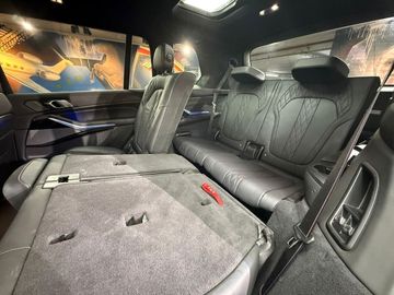 BMW X7 - 12