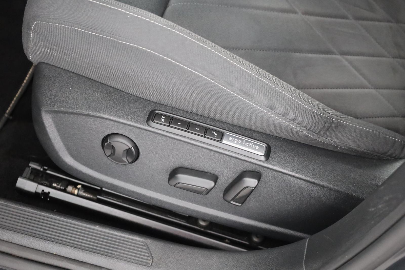 Volkswagen Golf VIII Variant 2.0 TSI DSG Style LED ACC PDC, миниатюра 27