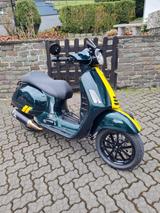 Vespa GTS 300 Racing Sixties - VESPA SI