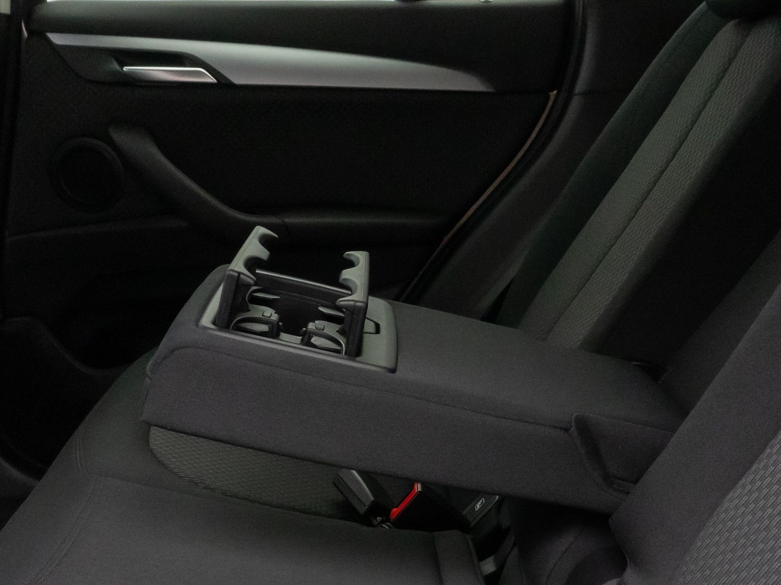 Fahrzeugabbildung BMW X1 xD25e  DAB Navi Lordos Geschwindigkeitsreg