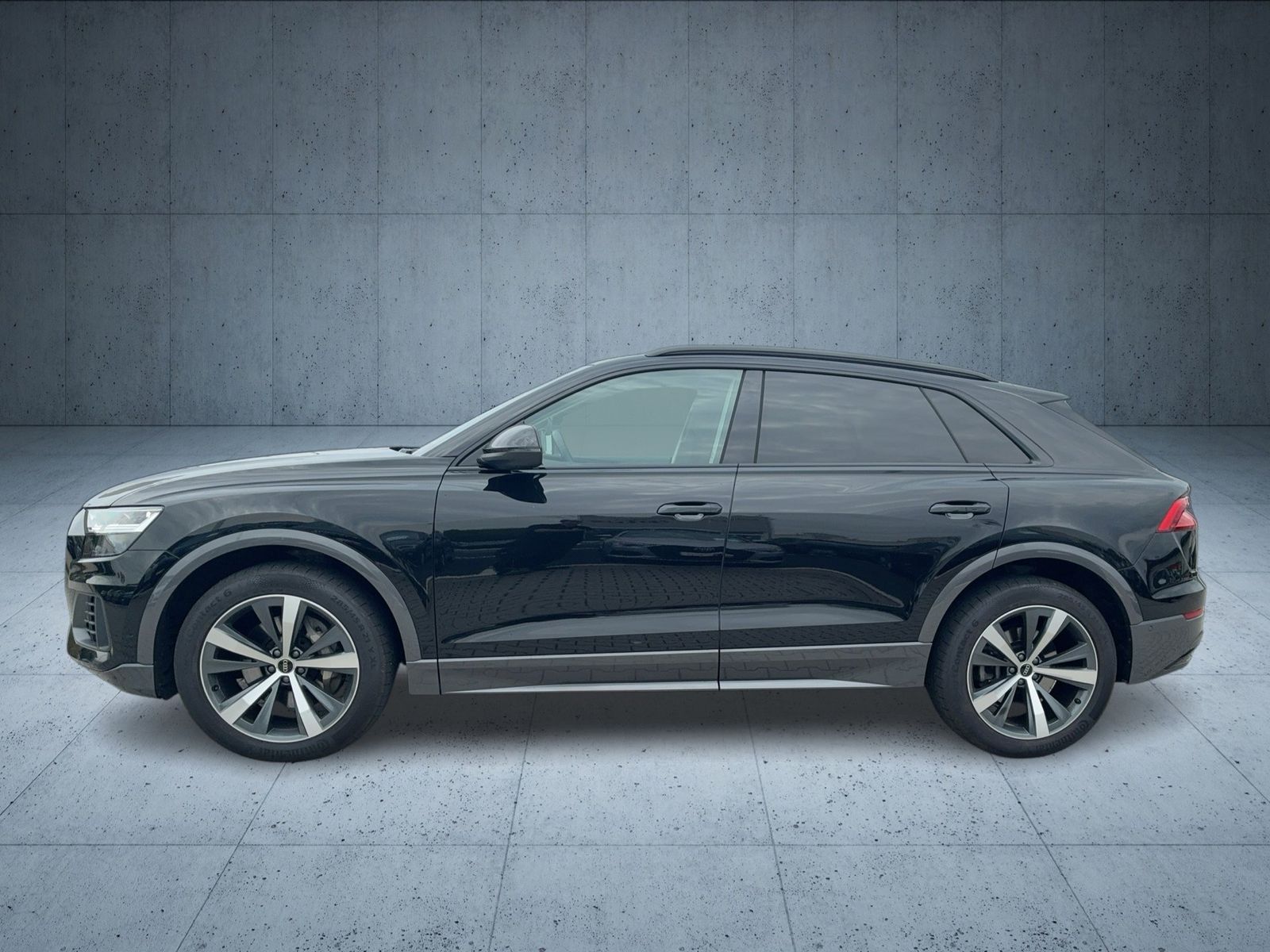 Audi Q8 SUV 55 TFSI qu. tiptr. Luft PANO HUD AHK 21 foto 3