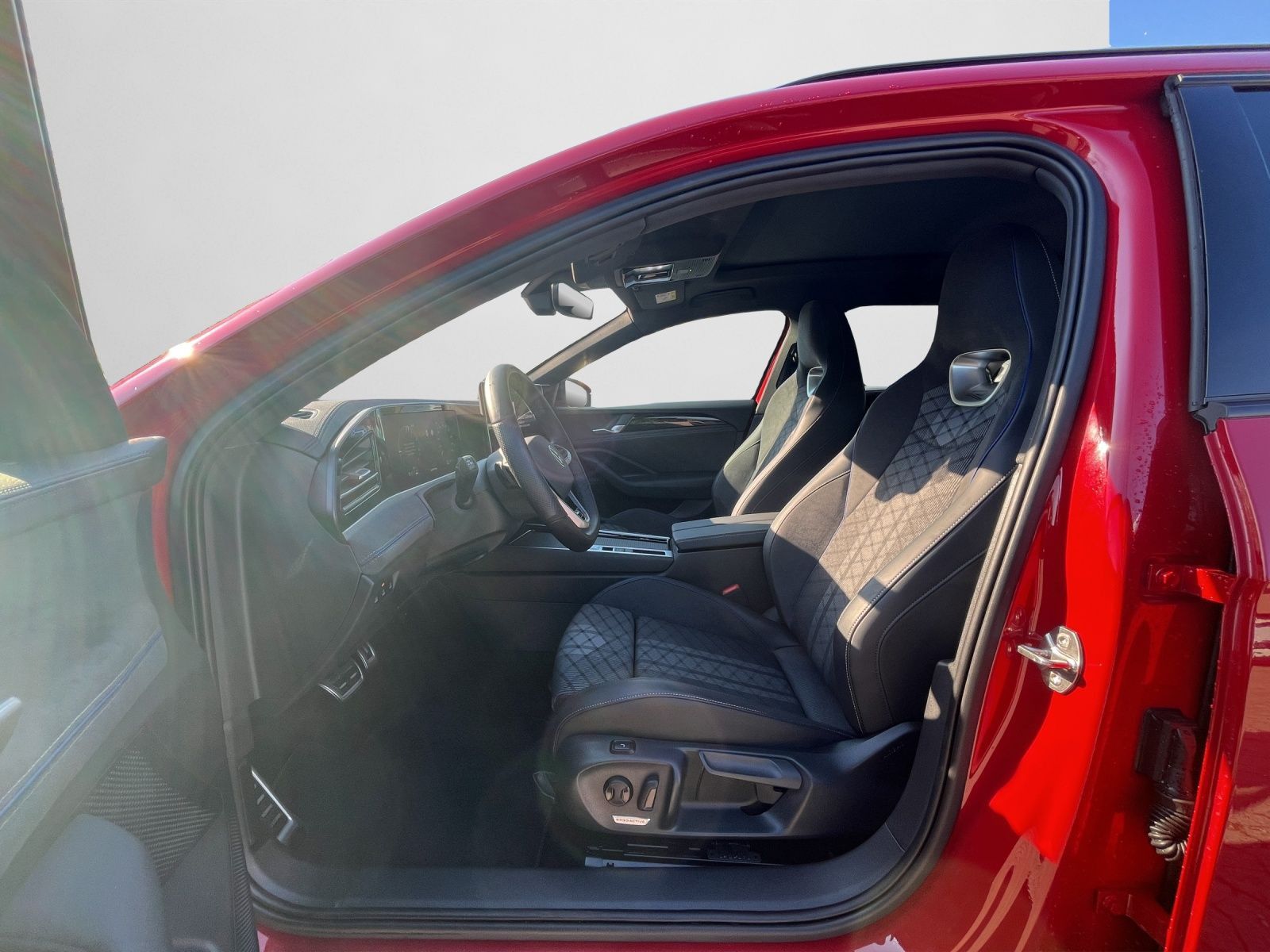 Volkswagen Passat Variant - Bild 13