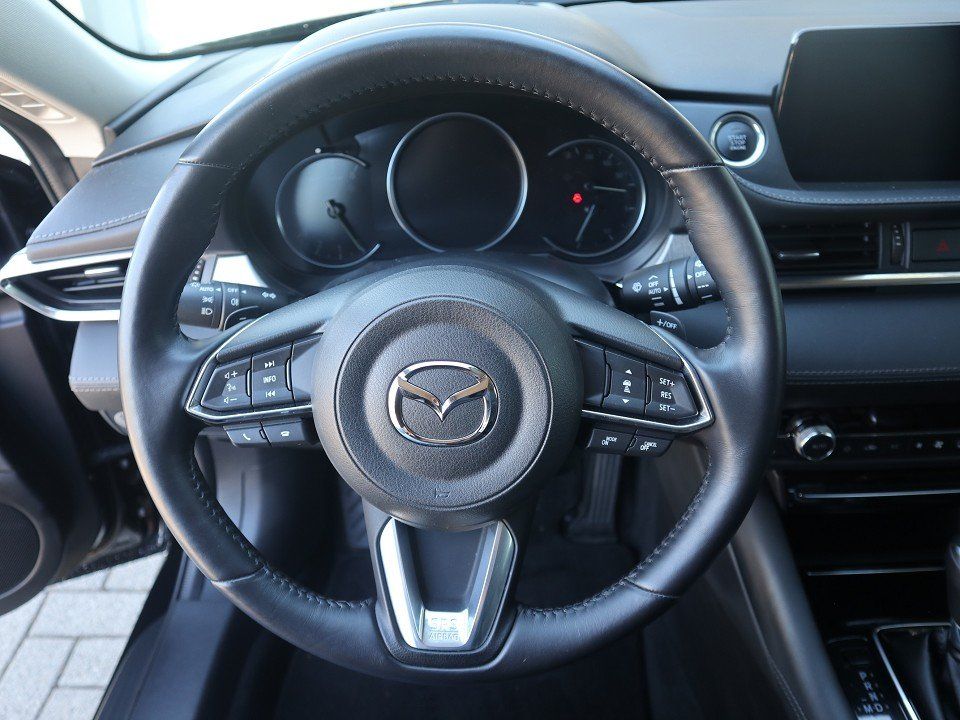 Fahrzeugabbildung Mazda 6 L Exclusive-Line G-165 AT LEDER-S NAVI el.Sitz