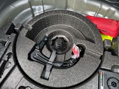 Fahrzeugabbildung Volkswagen T-Roc 2.0 TDI DSG Style KAMER AHK MISANO 19"