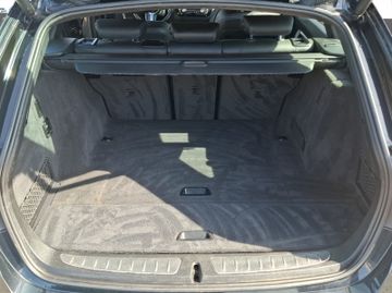 BMW 318i Touring M-Sport Shadow LED+Navi+SHZ+ACC+LM
