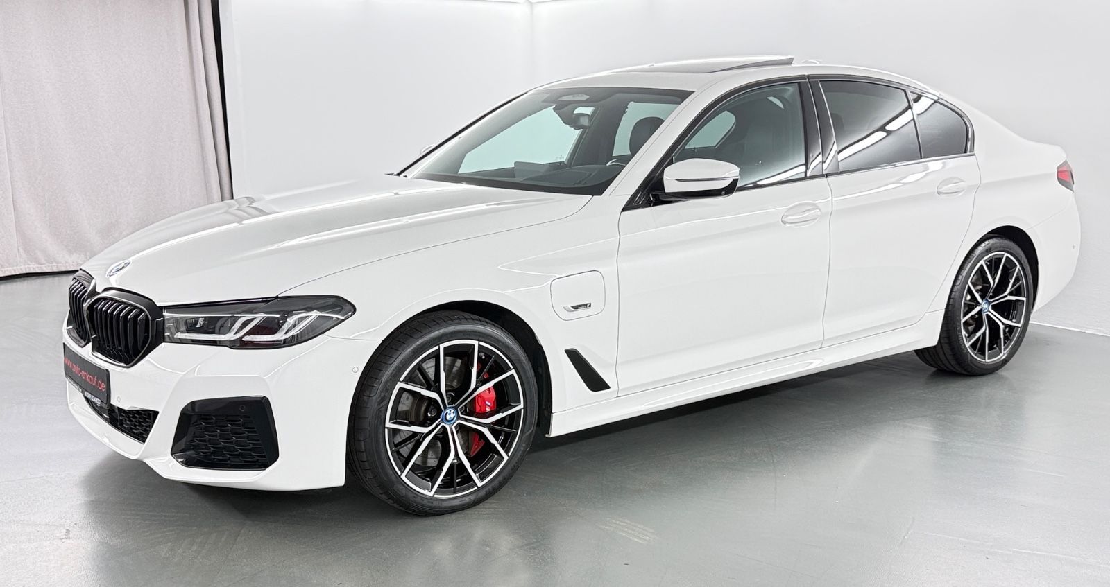BMW 545 e xDrive M Sport HUD AHK HIFI LED 360°Kamera