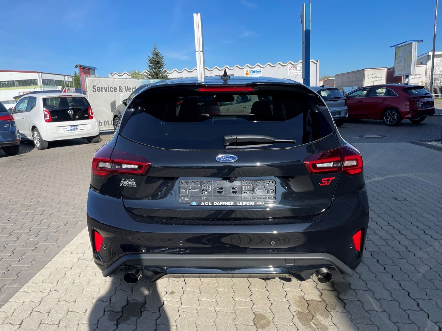 Fahrzeugabbildung Ford Focus ST X totWinkAss LED HeadUpDispl Kamera