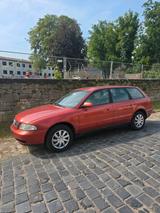 Audi A 4 Avant 1.8 125 PS Oldtimer - Audi A4 aus 1996: Kombi