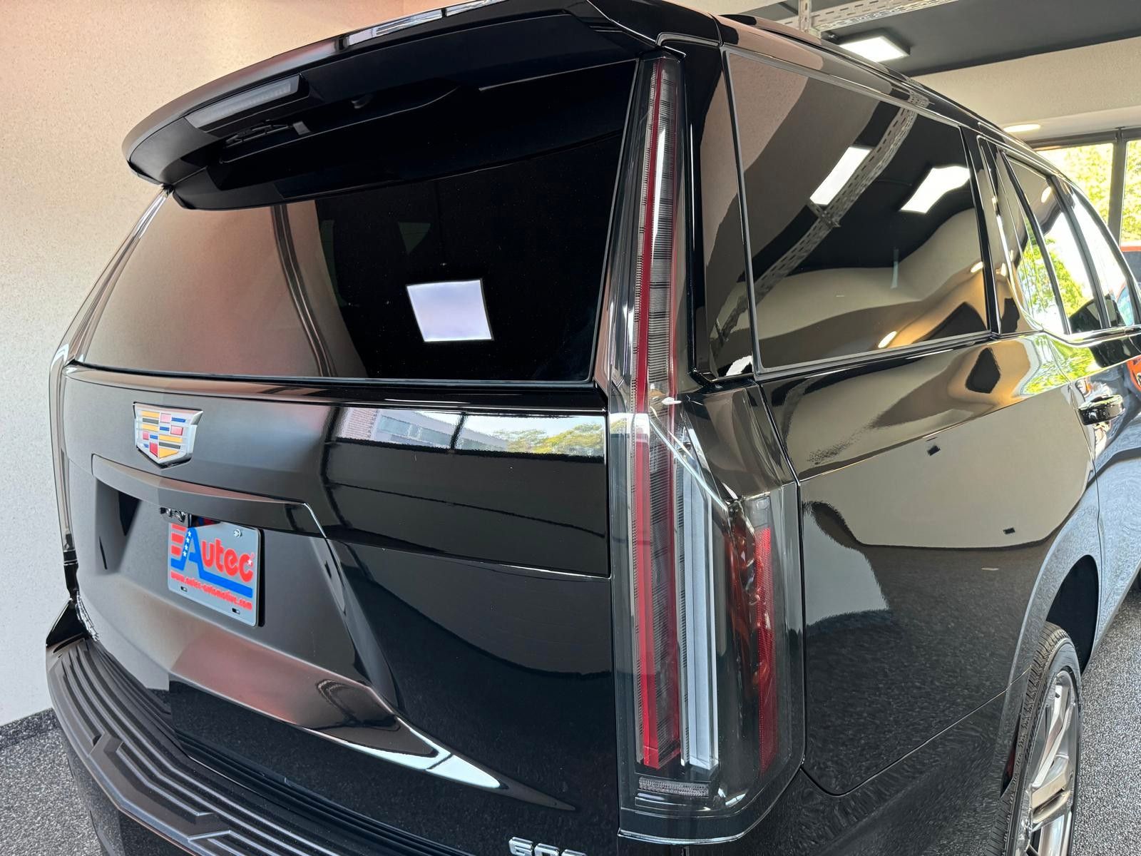 Fahrzeugabbildung Cadillac 2026 ESCALADE SPORT PLATINUM 6.2 V8-24"-ABV EXEC
