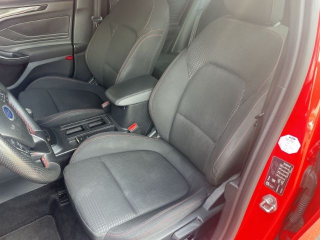 Fahrzeugabbildung Ford Focus 2.0 EcoBlue, ST-Line Navi, Sitzheizung, DA