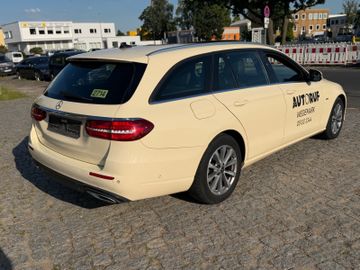 Mercedes E 200 - 4