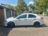 Mitsubishi Lancer 1.6 MIVEC ClearTec - - weiße Mitsubishi Lancer