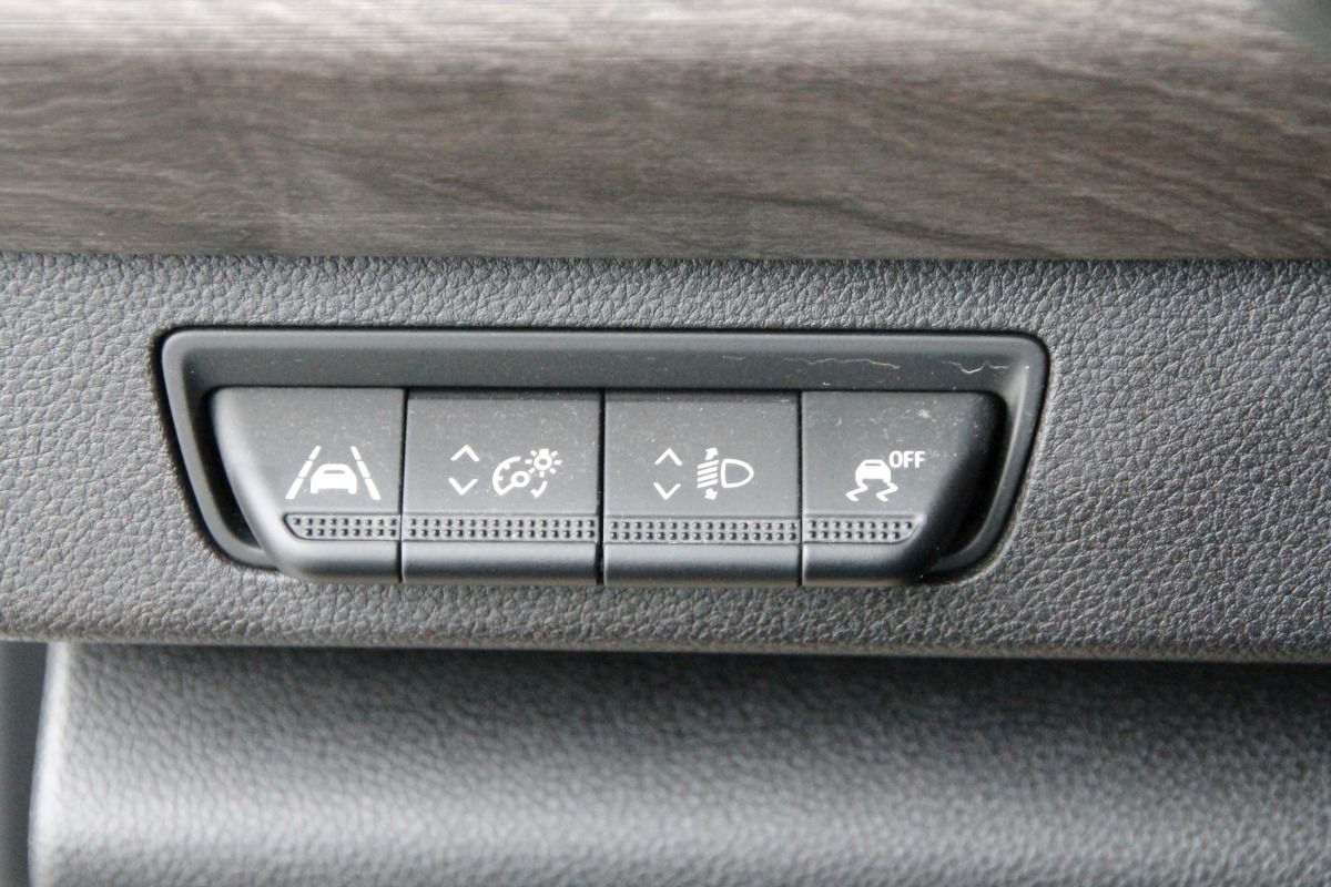 Fahrzeugabbildung Renault Kangoo III Techno Family-Paket