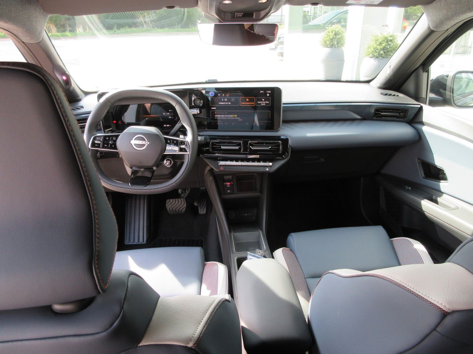 Fahrzeugabbildung Nissan Micra Evolve 52kWh 150PS AT Automatik