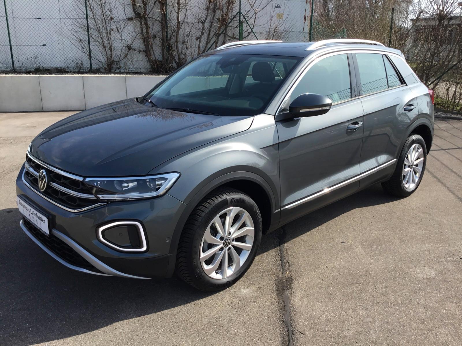Volkswagen T-Roc 1.5 TSI DSG Style+AHK+MatrixLED+ACC+Pano