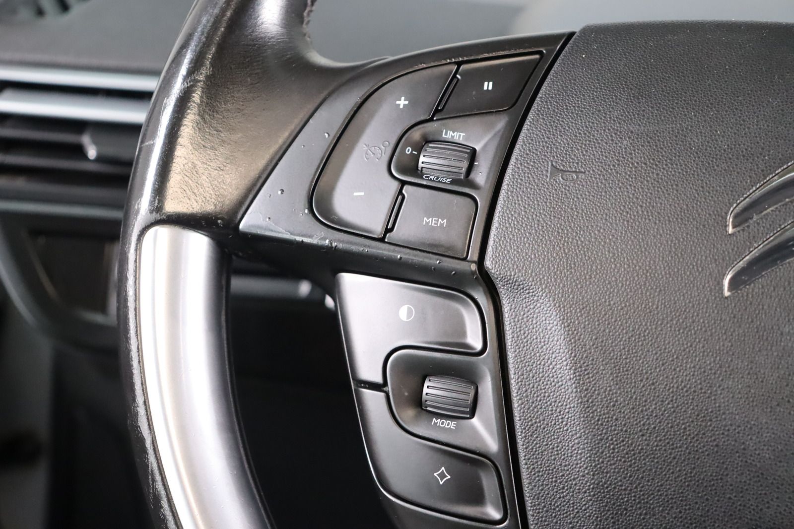 Fahrzeugabbildung Citroën Grand C4 Picasso 7-Sitzer * RFK * Navi * AHK