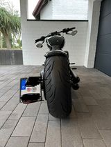 Harley-Davidson Street Bob 114 Dark Parts Custom Bike Neuwertig - HARLEY-DAVIDSON CUSTOM BIKE