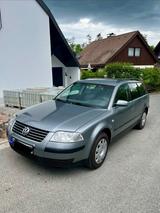 Volkswagen Passat Variant  - Volkswagen Passat aus 2001: Kombi