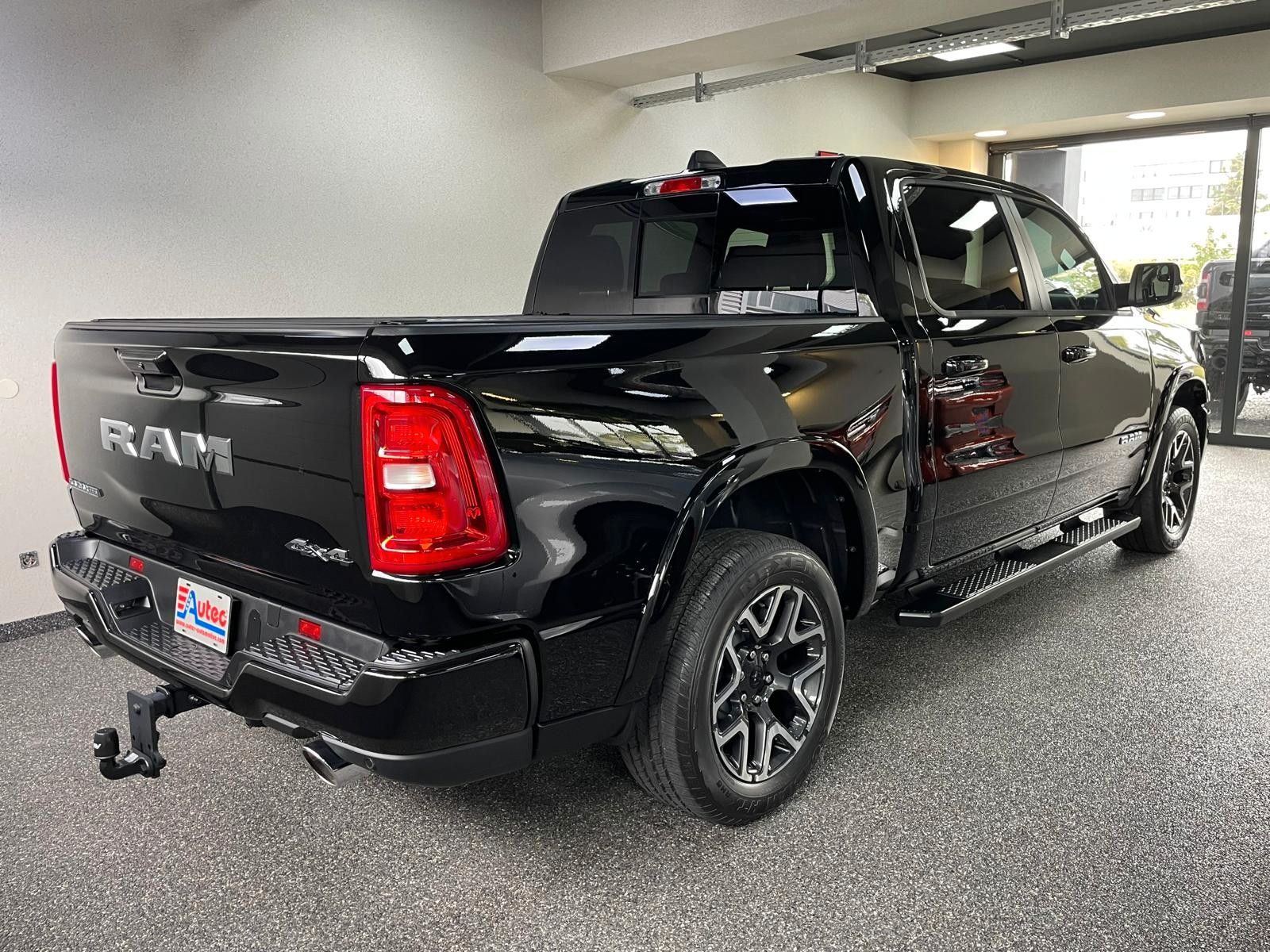 Fahrzeugabbildung Dodge 2025 LARAMIE SPORT 3.0L HURRICANE-BAK REV.-VFW